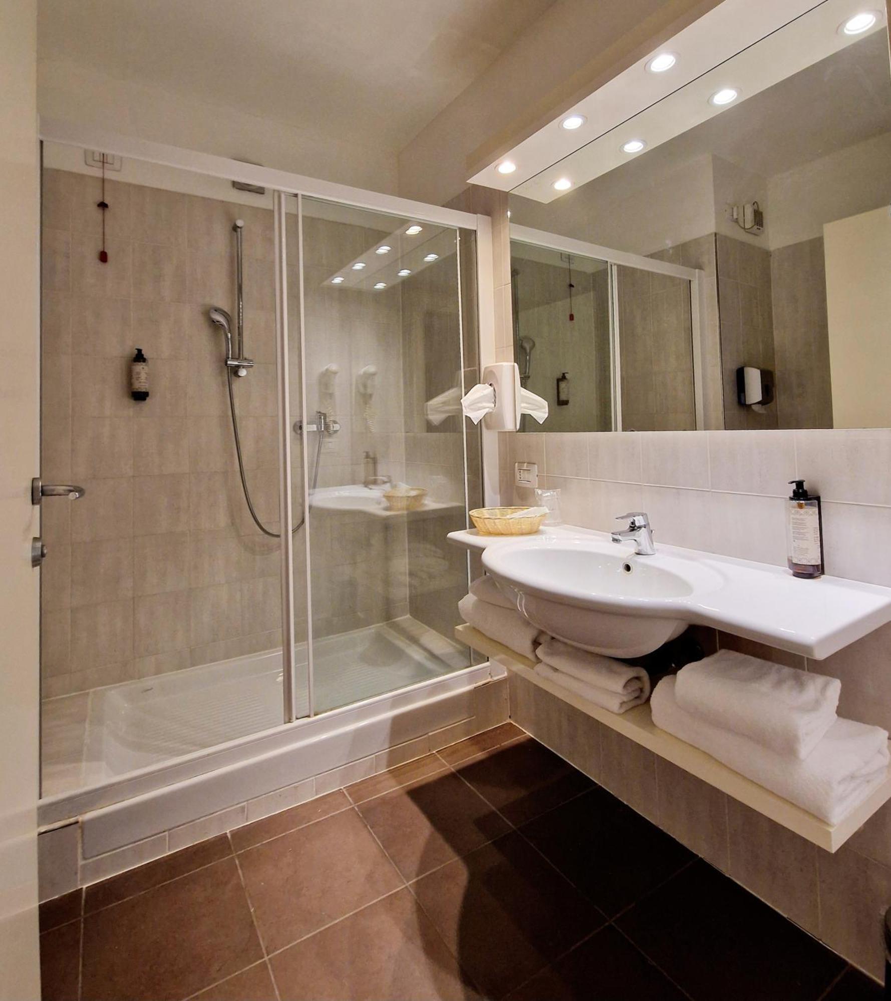 Hotel Motel Piu' Vaiano Cremasco ภายนอก รูปภาพ