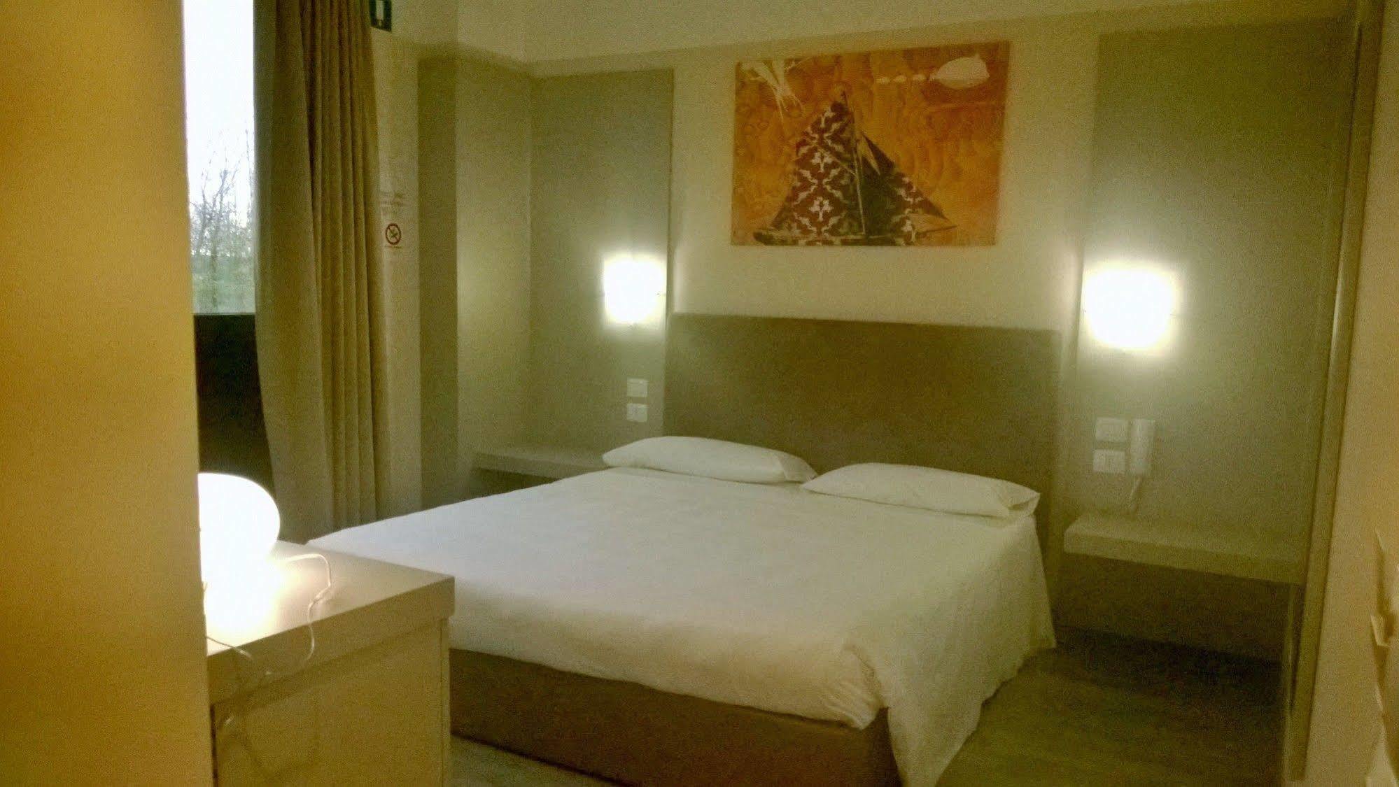 Hotel Motel Piu' Vaiano Cremasco ภายนอก รูปภาพ